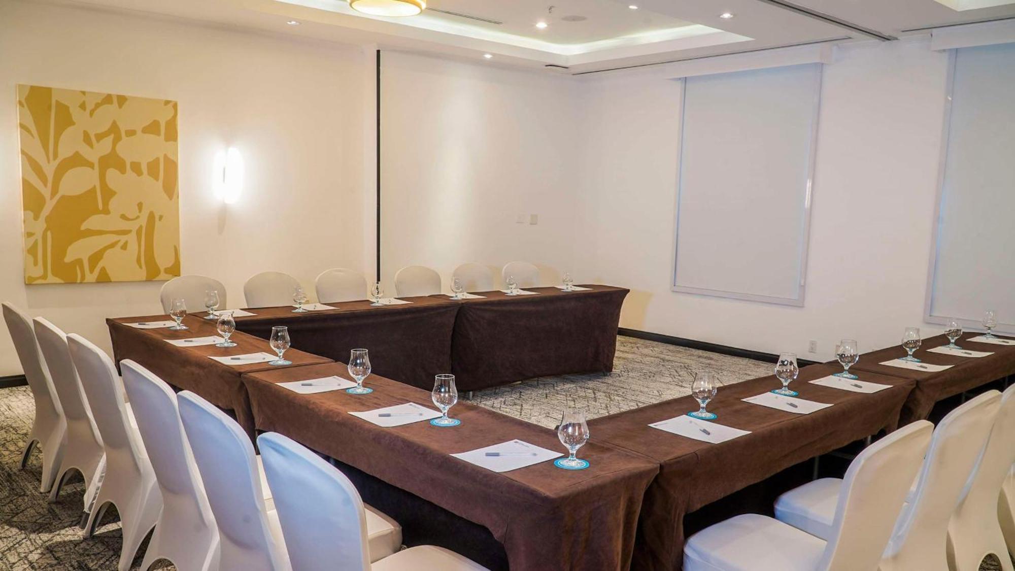 Hilton Garden Inn Panama City Downtown, Panama Экстерьер фото