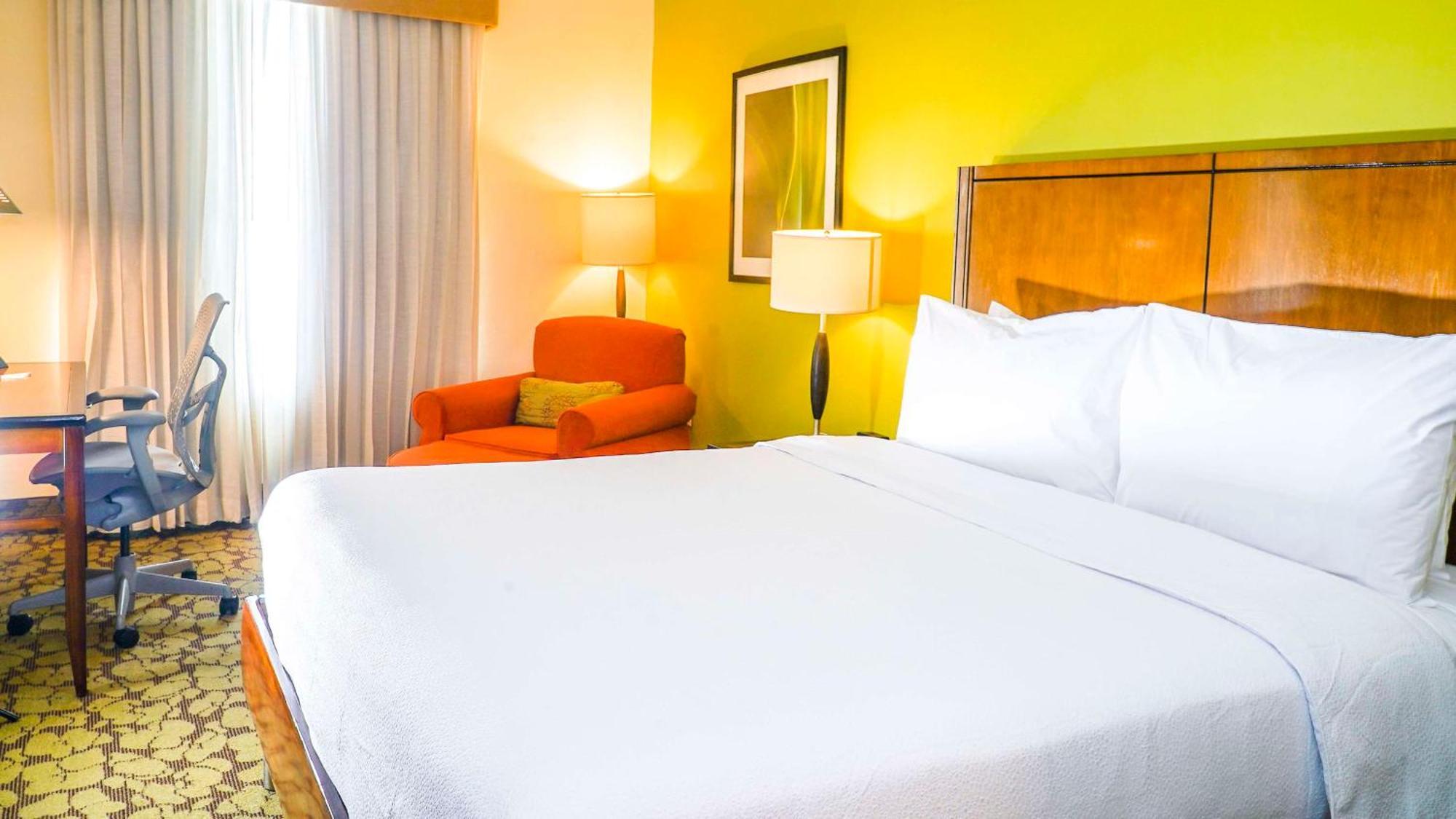 Hilton Garden Inn Panama City Downtown, Panama Экстерьер фото