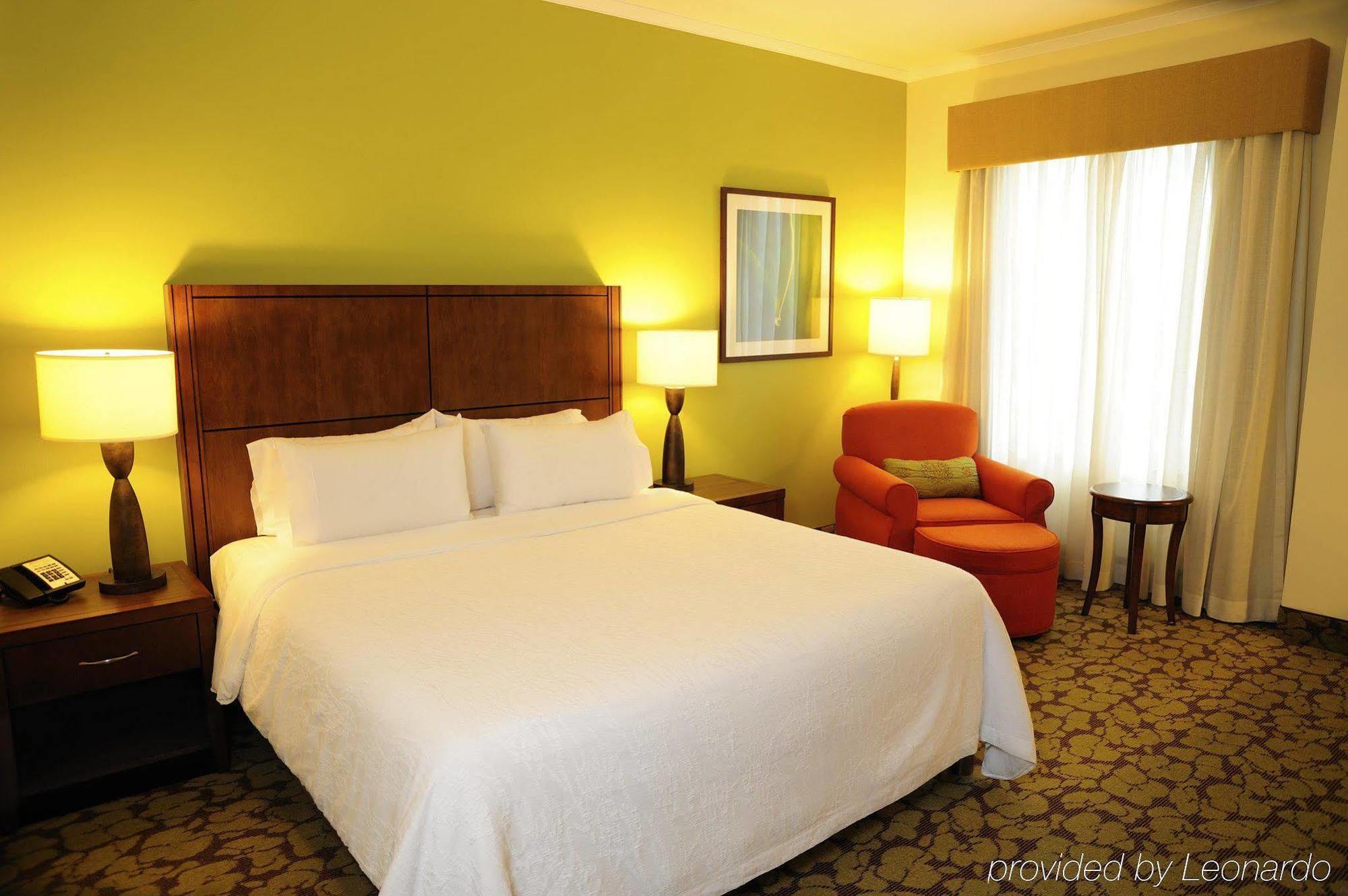 Hilton Garden Inn Panama City Downtown, Panama Экстерьер фото