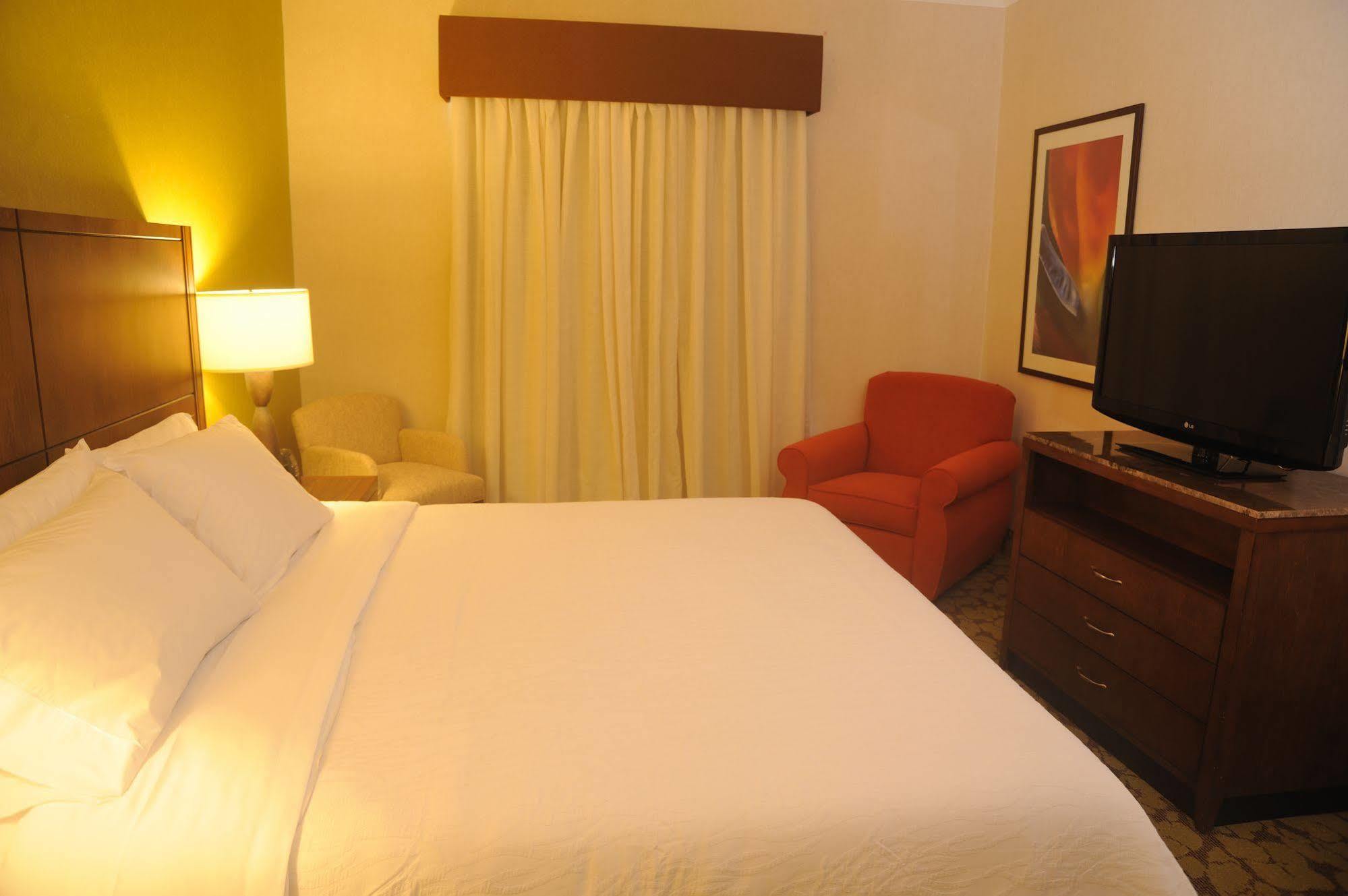 Hilton Garden Inn Panama City Downtown, Panama Экстерьер фото